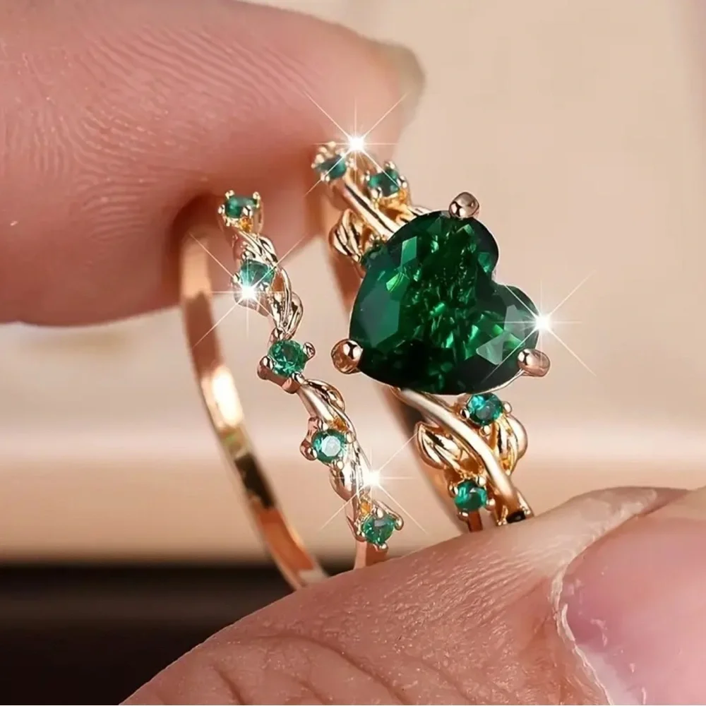 Gold Colored 2pcs Ring with Green Heart-Shaped Synthetic Zirconia- NIP - Picture 2 of 7